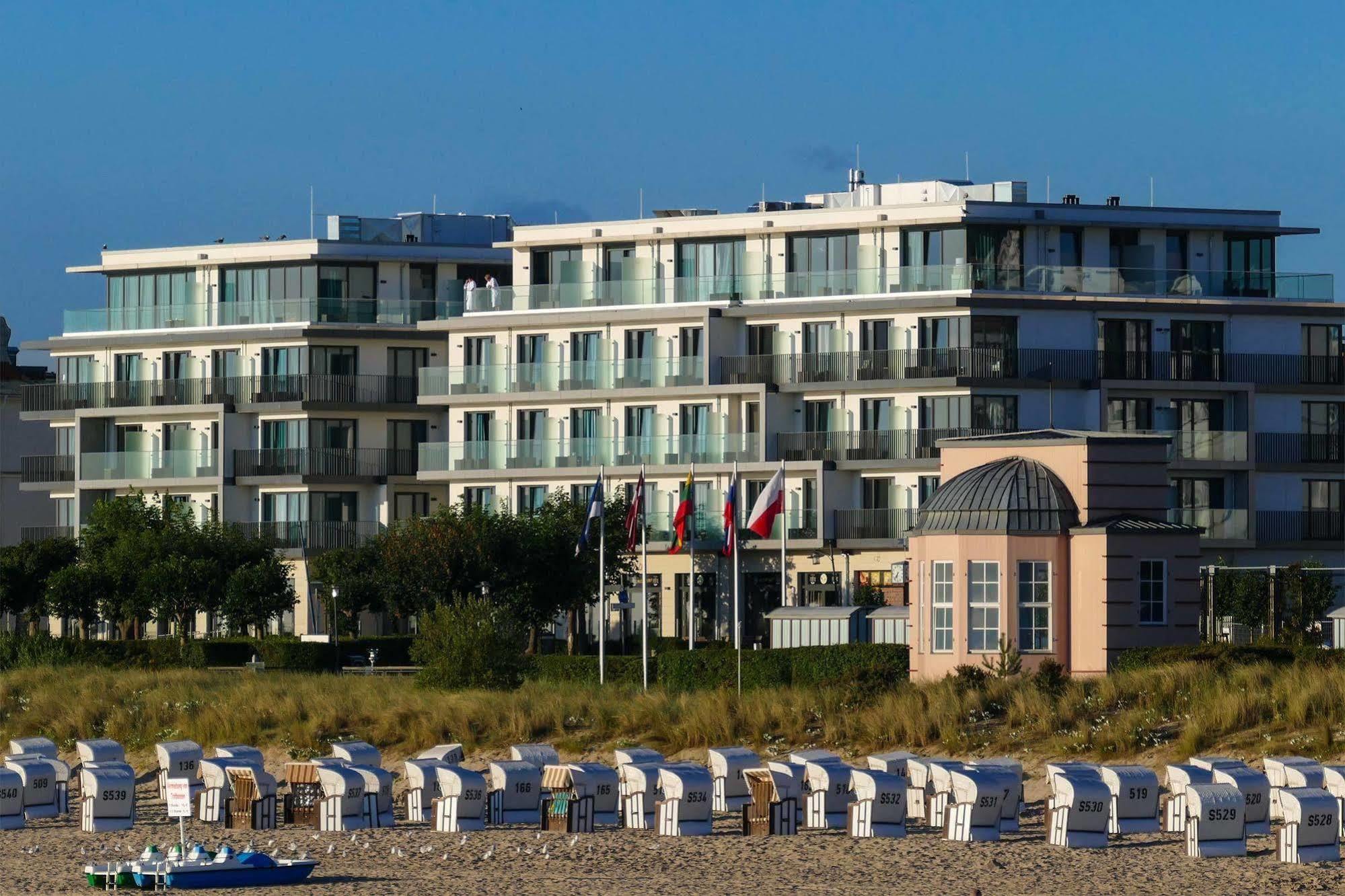 Seetelhotel Kaiserstrand Beachhotel Херингсдорф Екстериор снимка