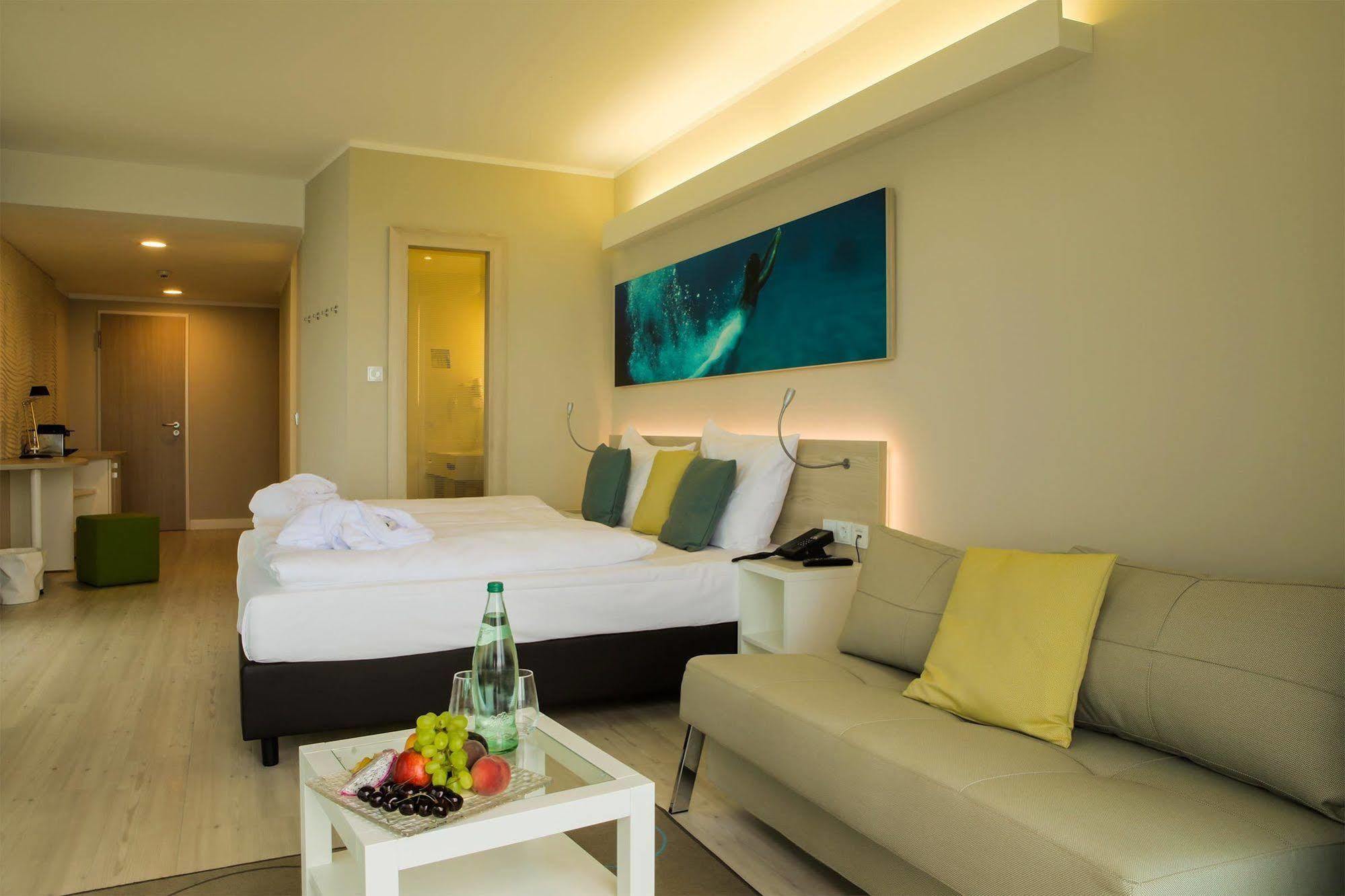 Seetelhotel Kaiserstrand Beachhotel Херингсдорф Екстериор снимка