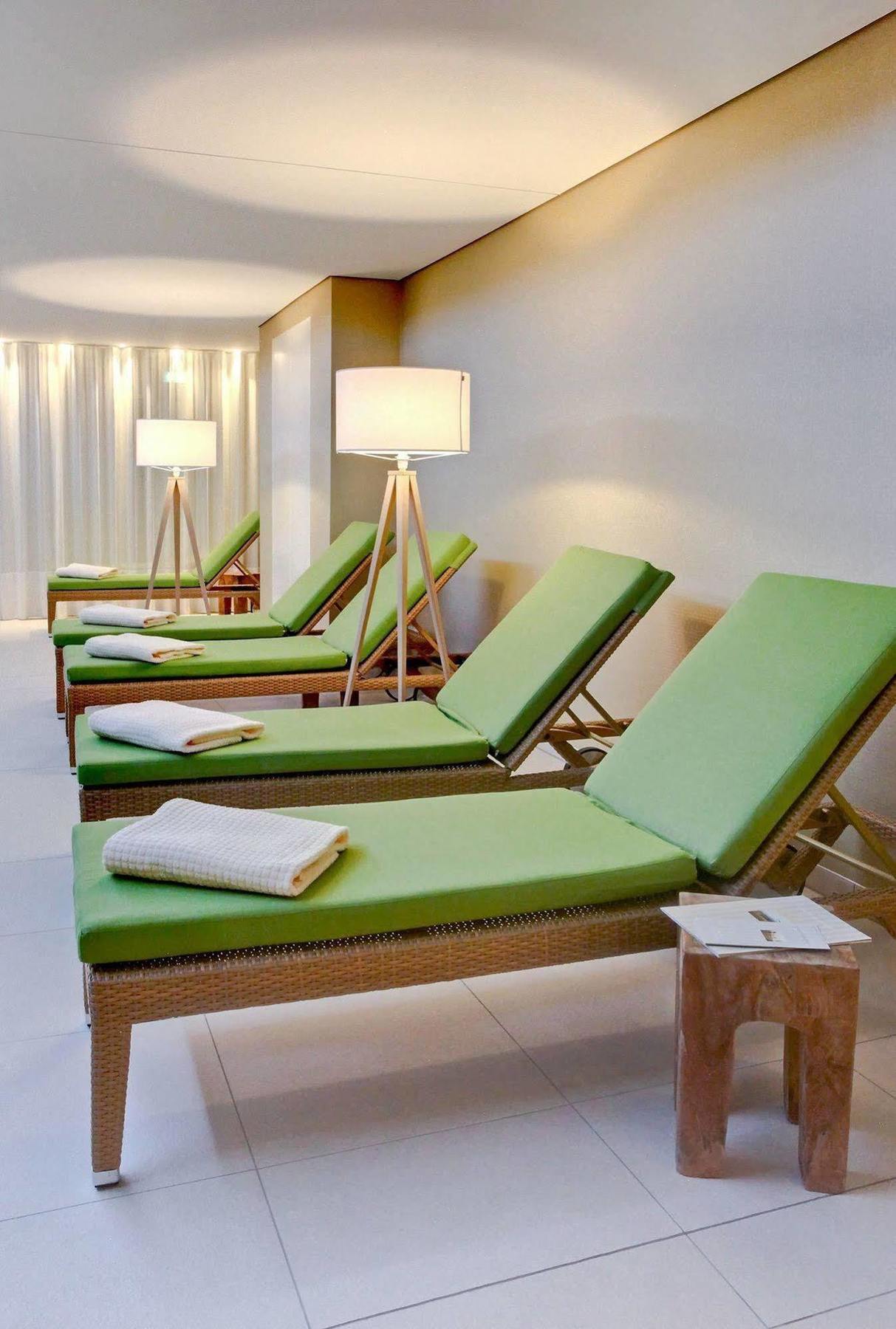 Seetelhotel Kaiserstrand Beachhotel Херингсдорф Екстериор снимка