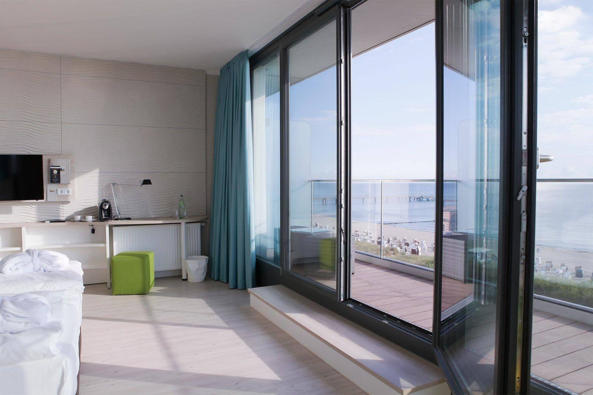 Seetelhotel Kaiserstrand Beachhotel Херингсдорф Екстериор снимка