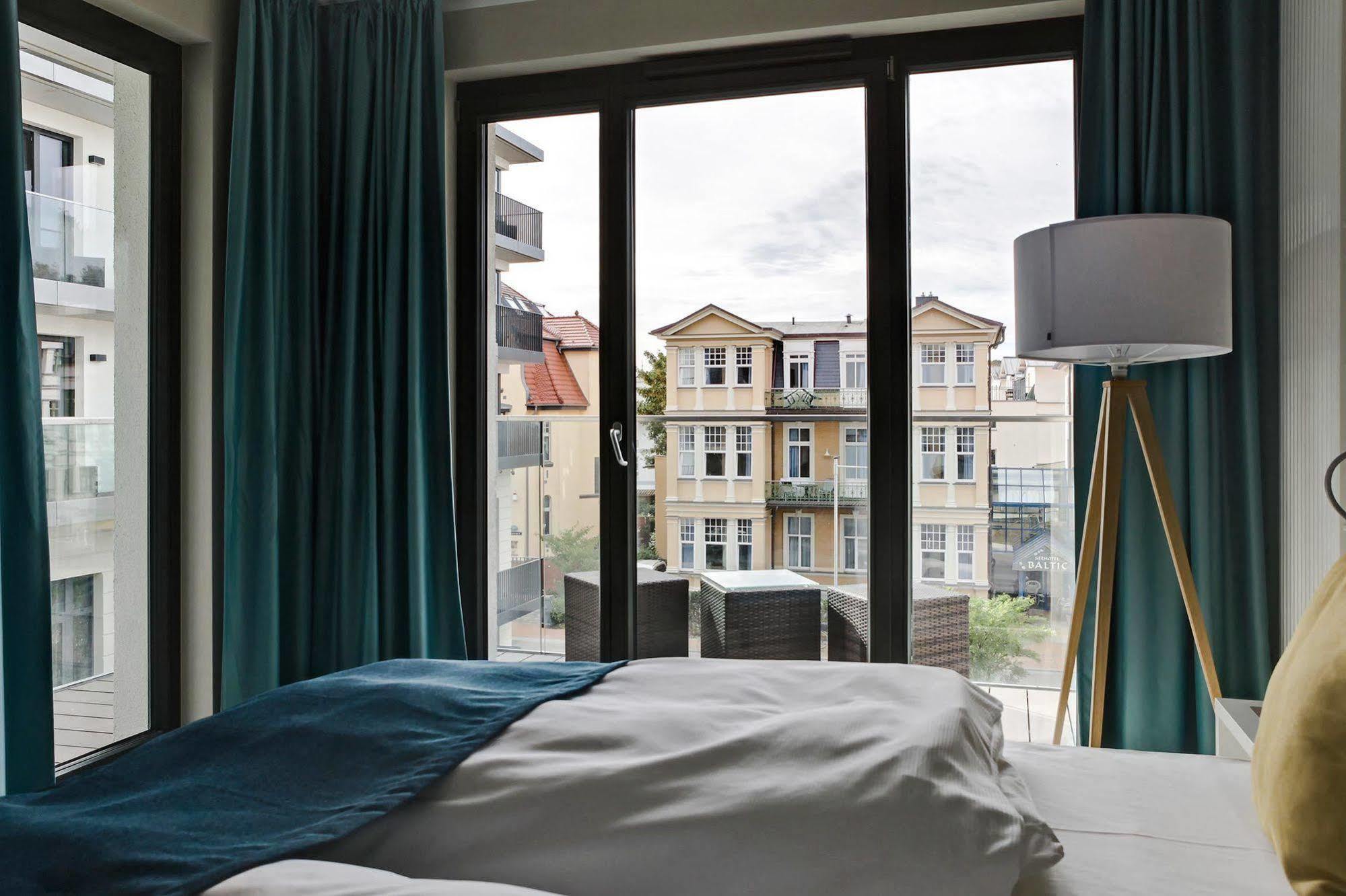 Seetelhotel Kaiserstrand Beachhotel Херингсдорф Екстериор снимка