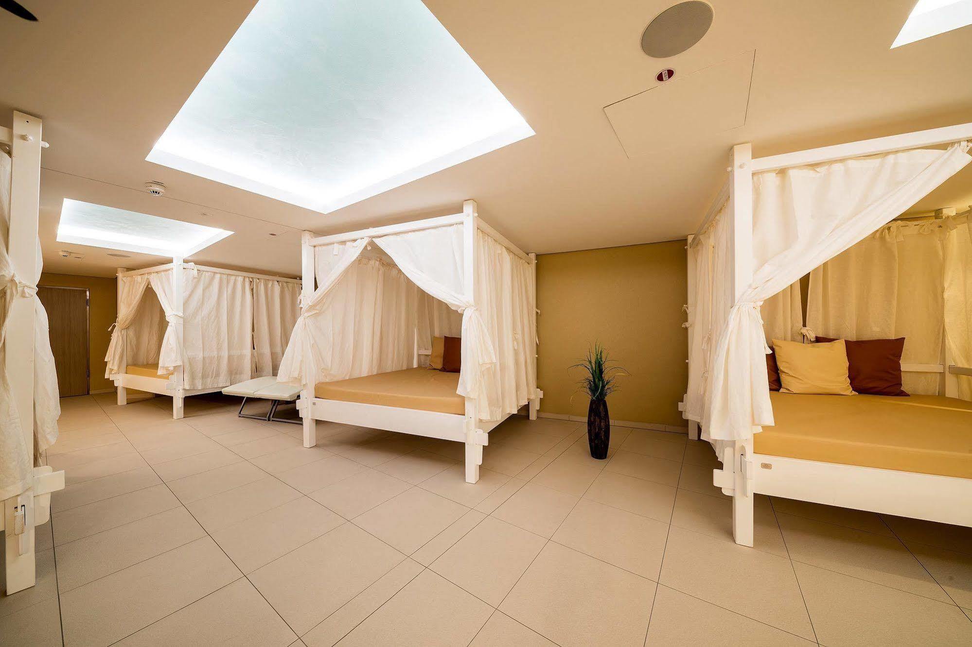 Seetelhotel Kaiserstrand Beachhotel Херингсдорф Екстериор снимка